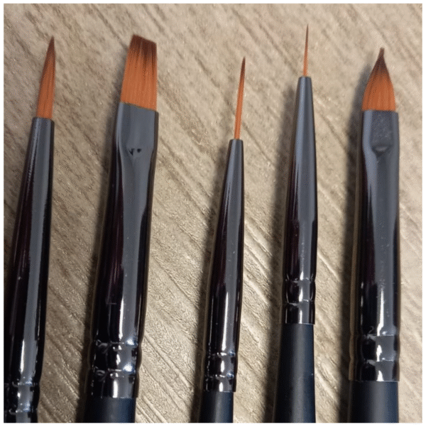SET DE PINCELES OULAC
